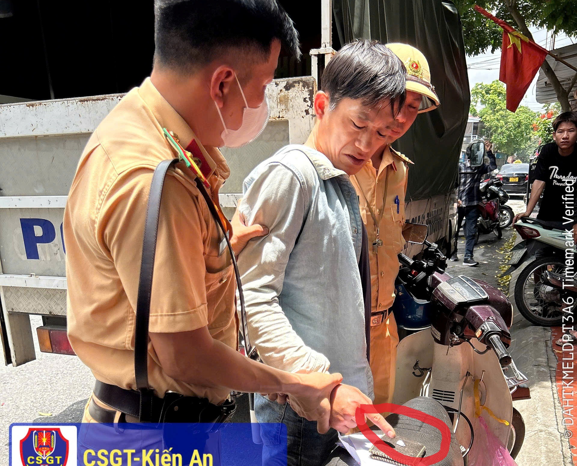 Trạm CSGT An Hưng phát hiện đối tượng tàng trữ ma túy ở địa bàn quận Kiến An